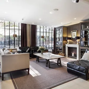 4* מלון Acta City47