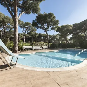 https://lets-holidays-castelldefels-diagonal-orient.top-hotels-tarragona.com