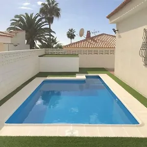 https://villa-83.in-canary-islands.com