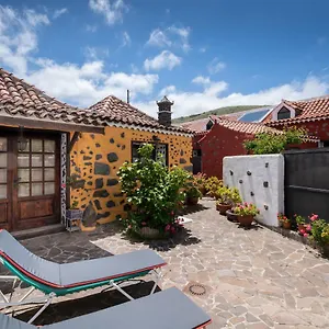 https://casa-el-molino-parque-rural-protegido-teno.in-canary-islands.com